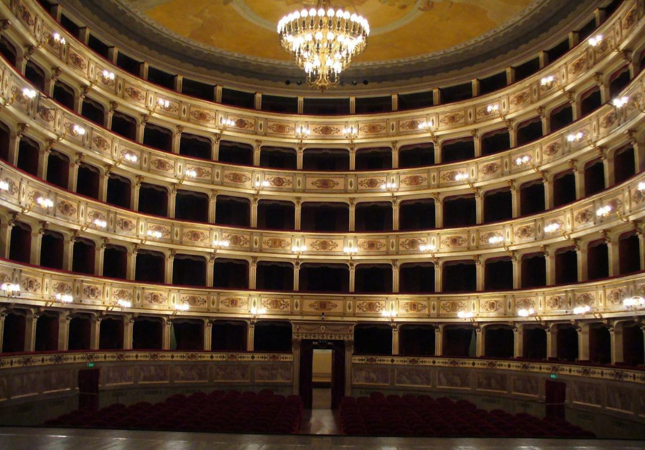 Appartamento A Palazzo Vinci แฟร์โม ภายนอก รูปภาพ