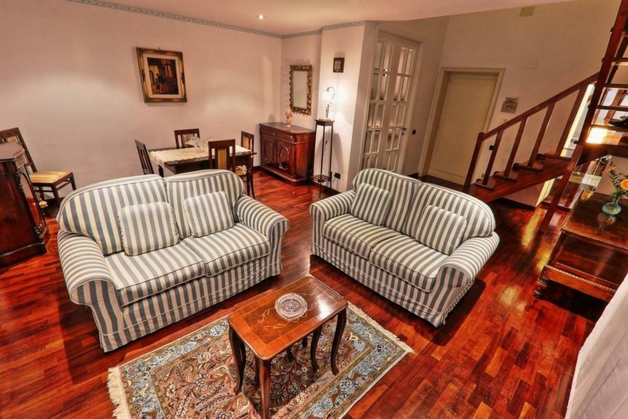 Appartamento A Palazzo Vinci แฟร์โม ภายนอก รูปภาพ